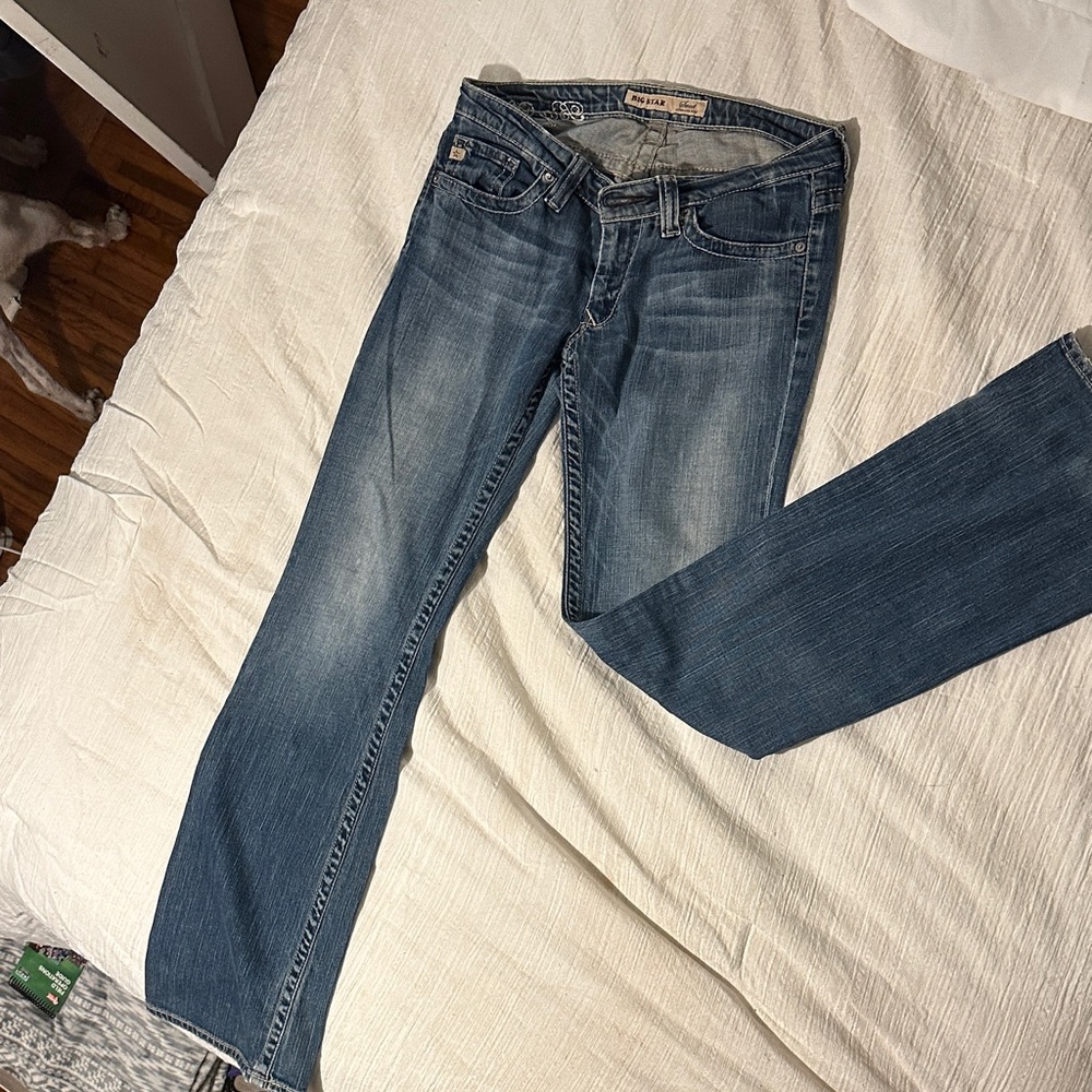 Big Star Women's Classic Blue Straight Leg Jeans